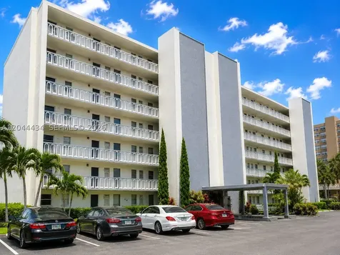 300 NE 12th Avenue Hallandale Beach FL 33009