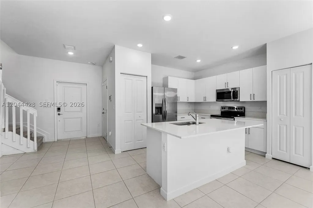 4669 NW 118th Avenue Coral Springs FL 33076