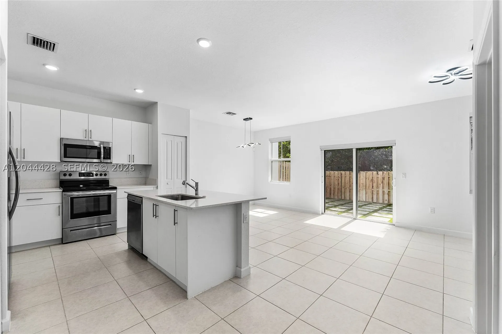 4669 NW 118th Avenue Coral Springs FL 33076