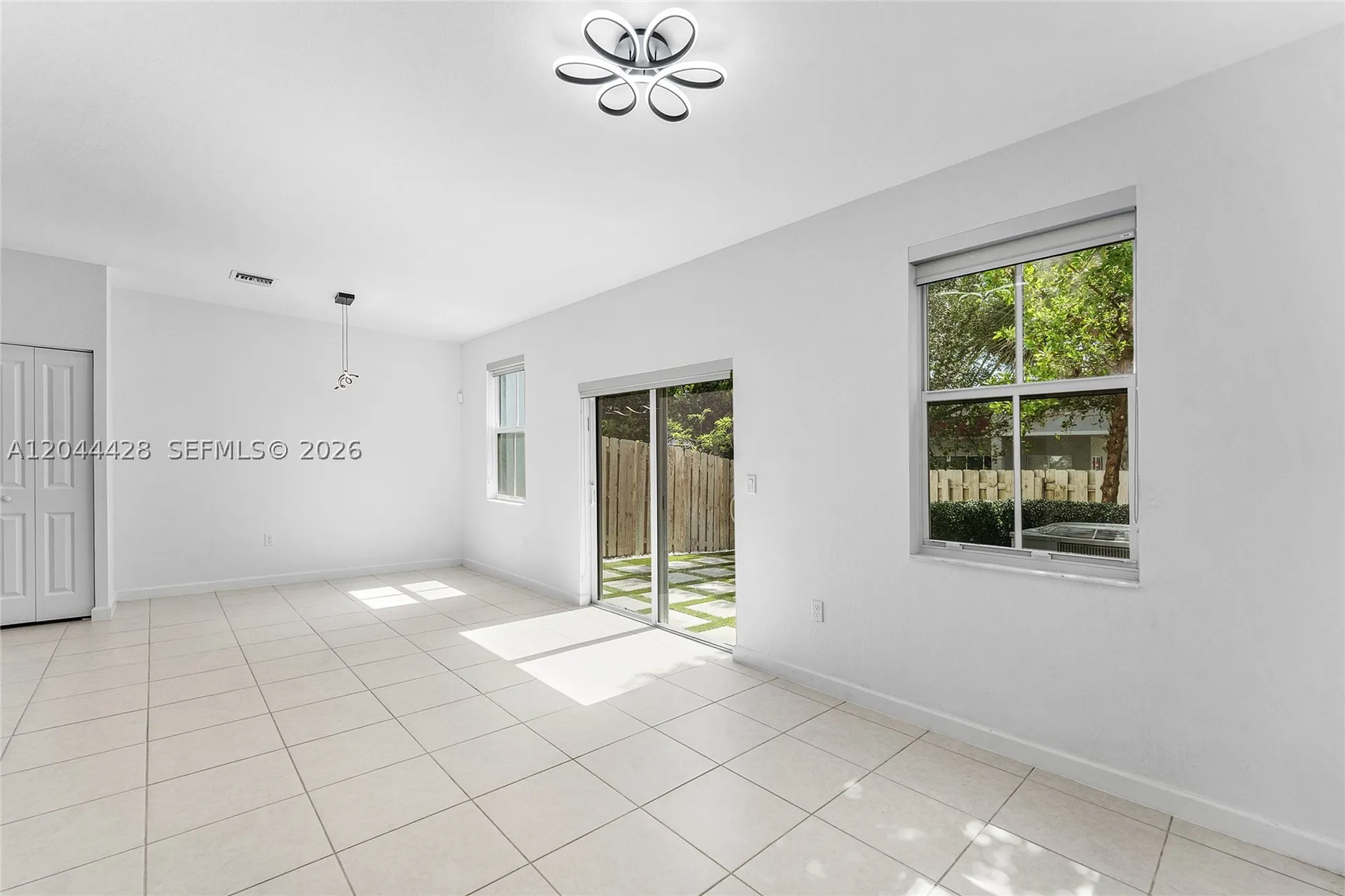 4669 NW 118th Avenue Coral Springs FL 33076