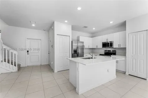 4669 NW 118th Avenue Coral Springs FL 33076