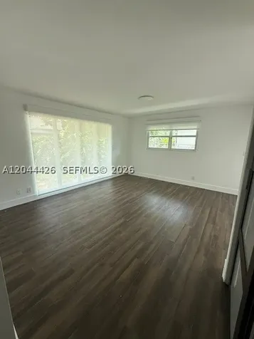 1047 NE 84th Street Miami FL 33138