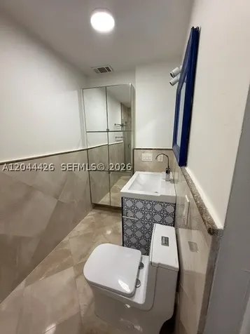 1047 NE 84th Street Miami FL 33138