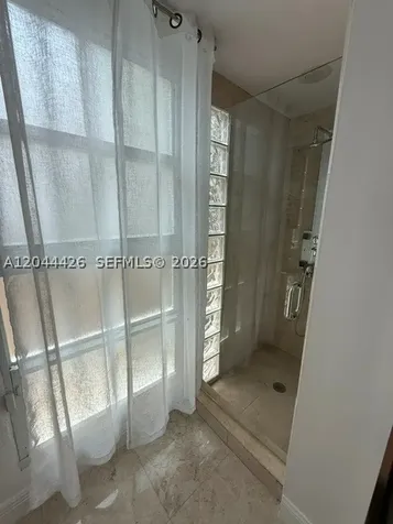 1047 NE 84th Street Miami FL 33138