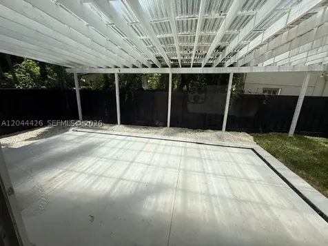 1047 NE 84th Street Miami FL 33138