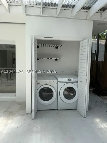 1047 NE 84th Street Miami FL 33138