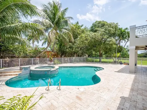 351 SW 184th Terrace Pembroke Pines FL 33029