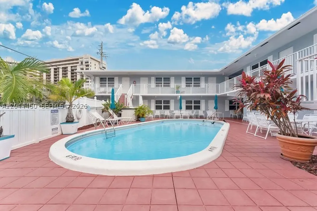 4658 Bougainvilla Drive Lauderdale By The Sea FL 33308