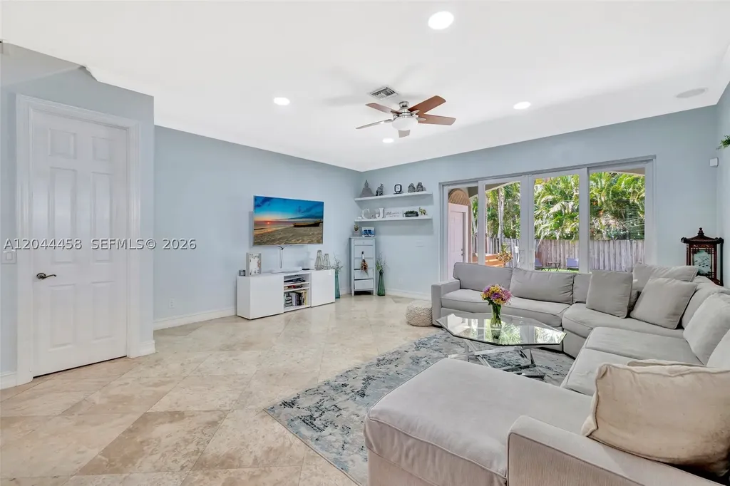 853 SW 11th Court Fort Lauderdale FL 33315