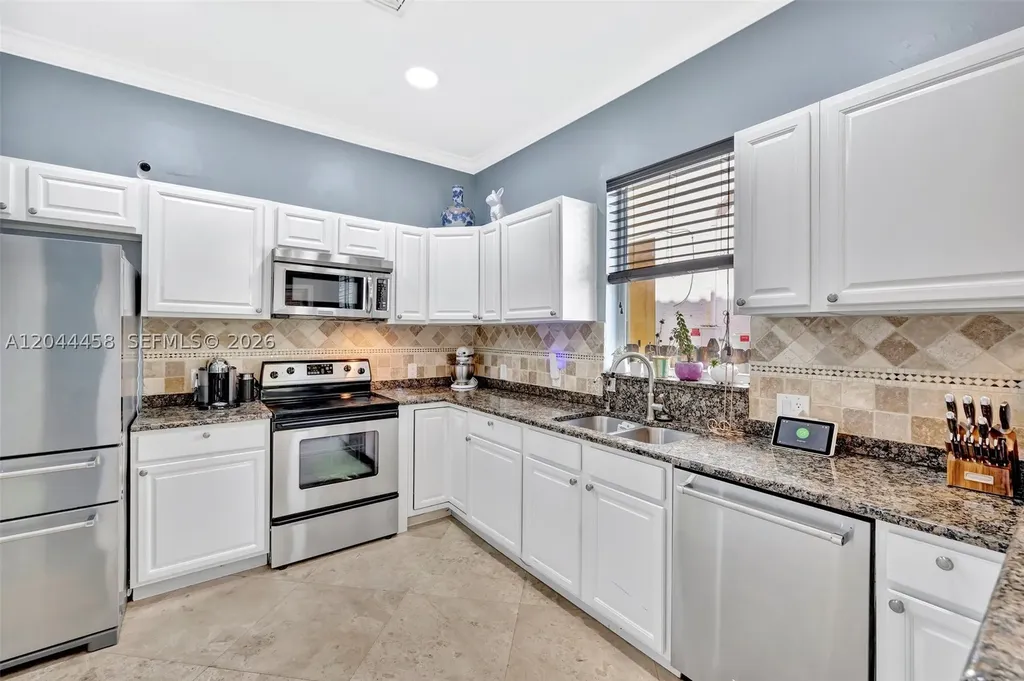 853 SW 11th Court Fort Lauderdale FL 33315