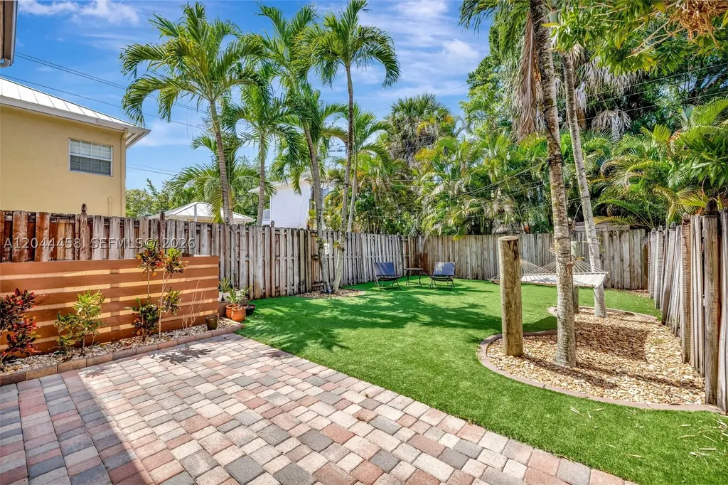 853 SW 11th Court Fort Lauderdale FL 33315