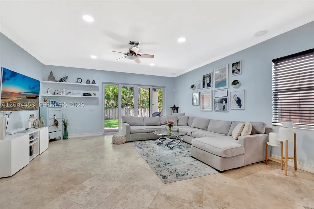 853 SW 11th Court Fort Lauderdale FL 33315
