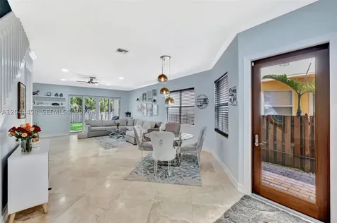 853 SW 11th Court Fort Lauderdale FL 33315