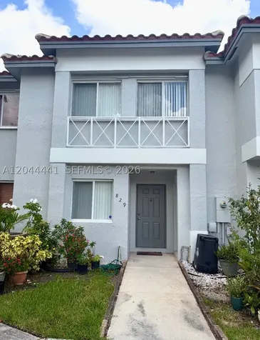 829 NW 208th Way Pembroke Pines FL 33029