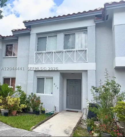 829 NW 208th Way Pembroke Pines FL 33029
