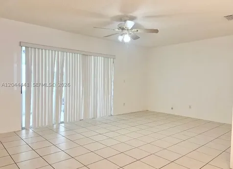 829 NW 208th Way Pembroke Pines FL 33029
