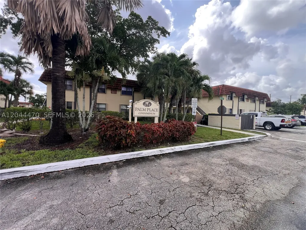 451 NW 100th Place Pembroke Pines FL 33024
