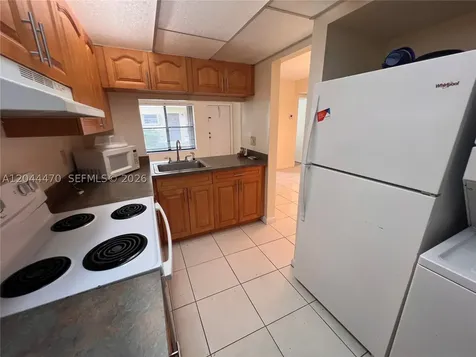 451 NW 100th Place Pembroke Pines FL 33024