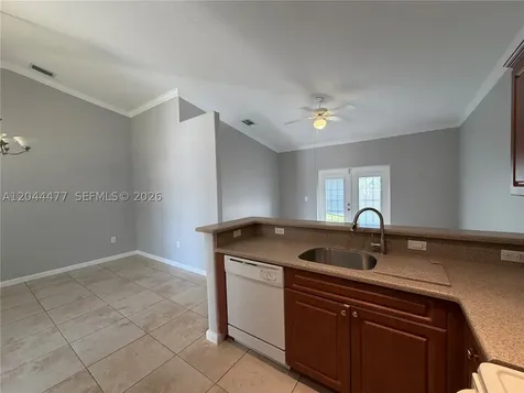 7753 NW 201st Terrace Hialeah FL 33015
