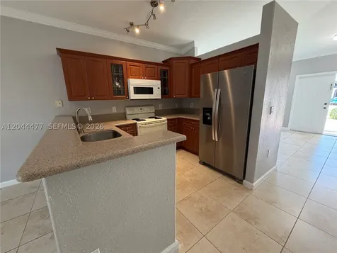 7753 NW 201st Terrace Hialeah FL 33015