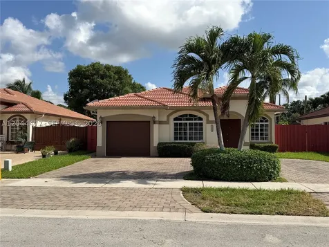 7753 NW 201st Terrace Hialeah FL 33015