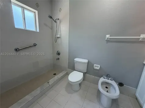 7753 NW 201st Terrace Hialeah FL 33015