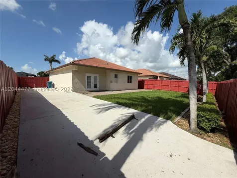 7753 NW 201st Terrace Hialeah FL 33015