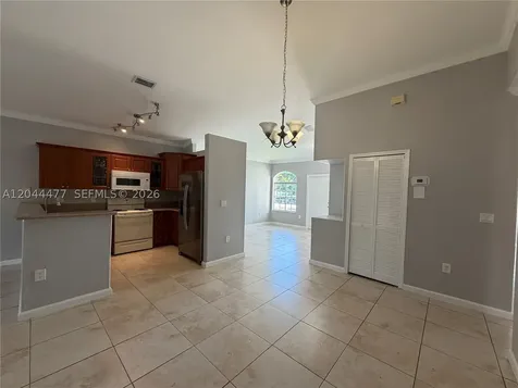 7753 NW 201st Terrace Hialeah FL 33015