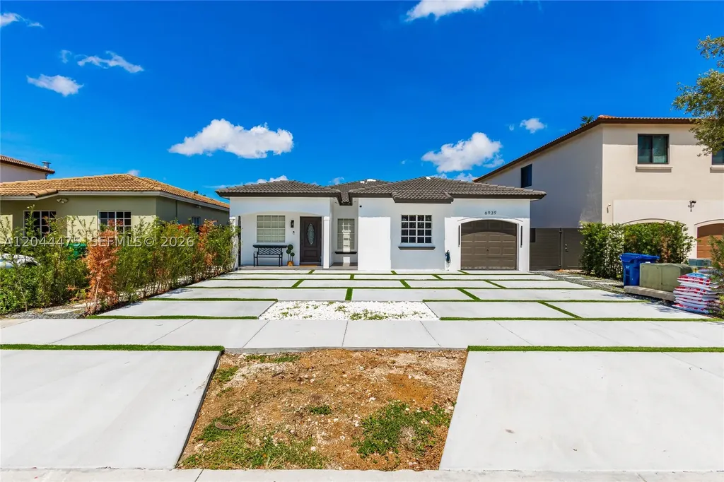 6939 SW 158th Avenue Miami FL 33193