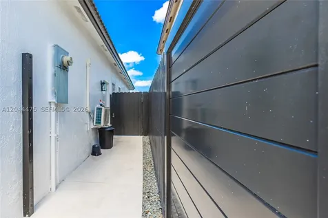6939 SW 158th Avenue Miami FL 33193