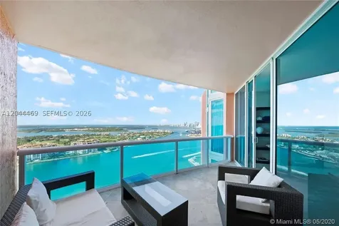 300 S Pointe Drive Miami Beach FL 33139