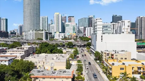 437 SW 7th Street Miami FL 33130