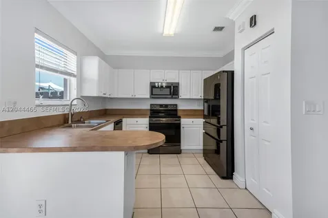 9315 SW 221st Street Cutler Bay FL 33190