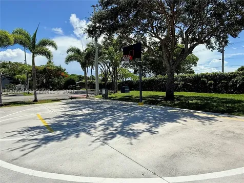 1044 S Independence Drive Homestead FL 33034