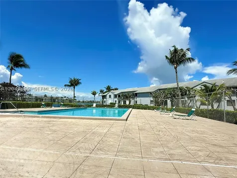 1044 S Independence Drive Homestead FL 33034