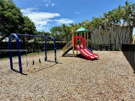 1044 S Independence Drive Homestead FL 33034