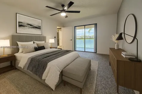 1044 S Independence Drive Homestead FL 33034