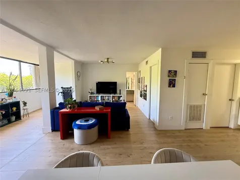 2950 SW 3rd Avenue Miami FL 33129