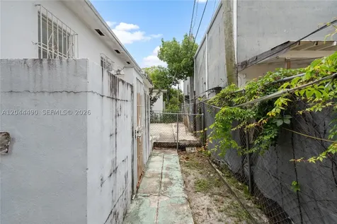 370 NE 55th Street Miami FL 33137