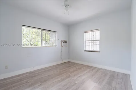 370 NE 55th Street Miami FL 33137