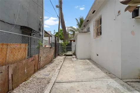 370 NE 55th Street Miami FL 33137