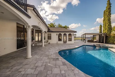 3910 SW 186th Terrace Miramar FL 33029