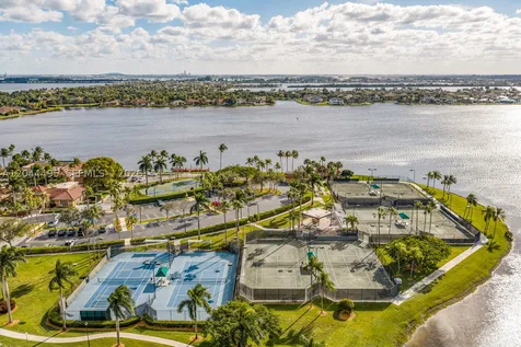 3910 SW 186th Terrace Miramar FL 33029