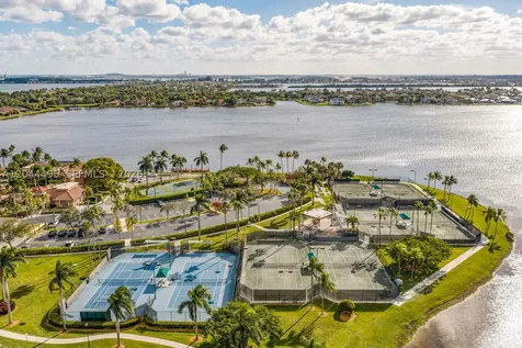 3910 SW 186th Terrace Miramar FL 33029