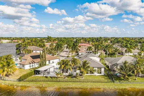 3910 SW 186th Terrace Miramar FL 33029