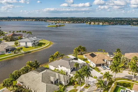 3910 SW 186th Terrace Miramar FL 33029