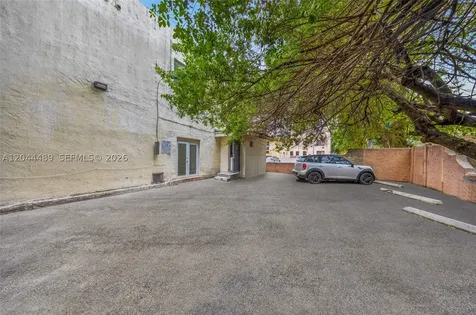 1521 SW 7th Street Miami FL 33135