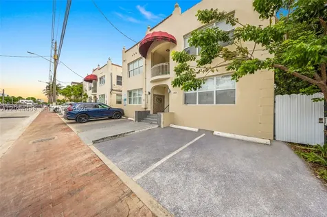 1521 SW 7th Street Miami FL 33135