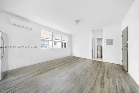 1521 SW 7th Street Miami FL 33135