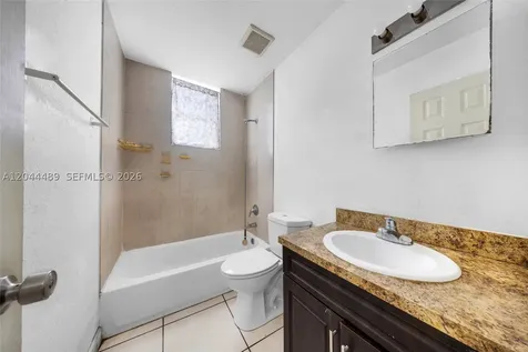 1521 SW 7th Street Miami FL 33135